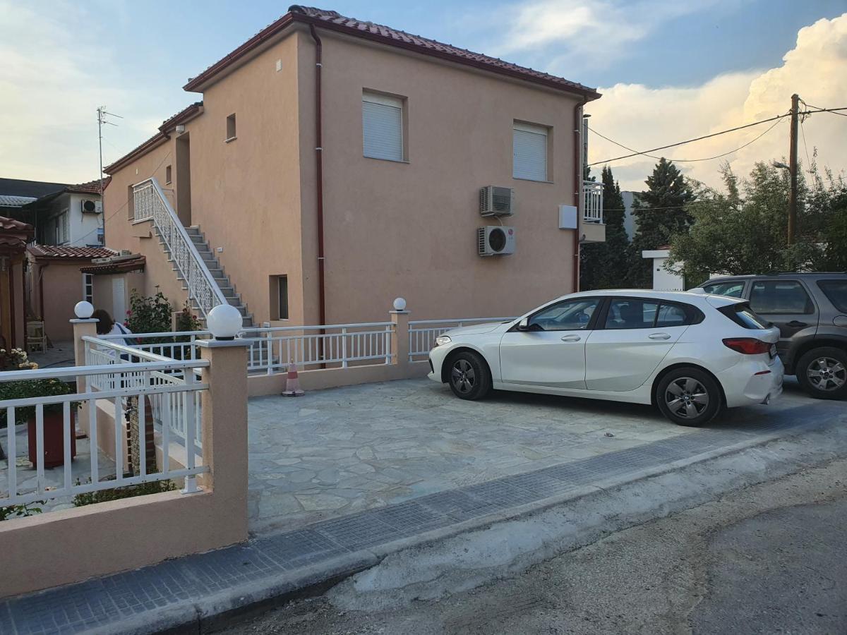 Casa Al Mare 2 Apartamento Peraía Exterior foto